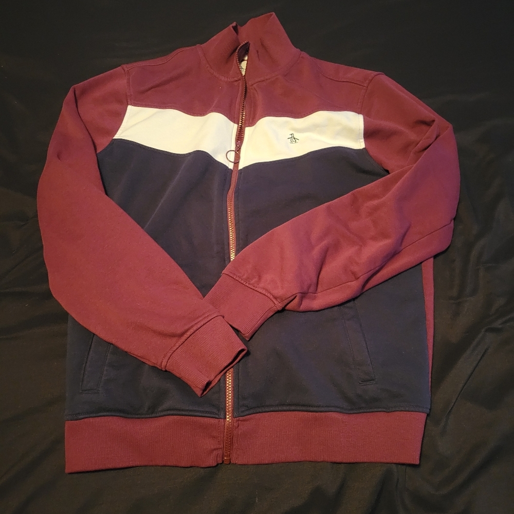 Penguin L Burgundy Fleece